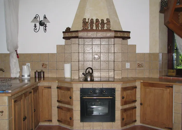 Cozy And Comfortable Guest House In The City